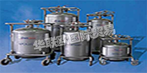 CRYOTHERM它分配溫度保持可用時間長，都提供了容器和傳送控制系統(tǒng)，通過他們的研究，一個特殊的，復雜的絕緣專門開發(fā)：內外容器之間的高品質的多層真空超級絕緣，高活性的吸附劑和一種基于計算機的，優(yōu)化的熱設計減少熱的發(fā)生率因此液態(tài)氣體的蒸發(fā)量降至最低。他們?yōu)槊宽椚蝿諡槟圃旌线m的容器。無論是小型還是大型，無論是固定的還是移動的，用于短期或長期存儲，用于實驗室或z。B.海外運輸。
