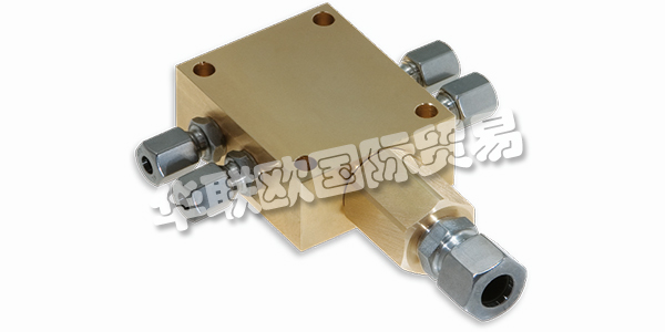 REBS Zentralschmiertechnik GmbH成立于1948年，現(xiàn)已發(fā)展成為一家現(xiàn)代化的國際公司。這家家族企業(yè)現(xiàn)已進入第三代管理層，在全球擁有150多名員工，是中央潤滑技術(shù)眾多領(lǐng)域的領(lǐng)先供應商。