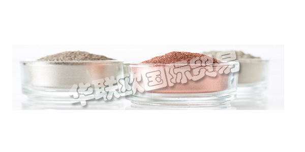 ECKART(始建于 1876 年)是國際領(lǐng)先的金屬顏料制造商，產(chǎn)品廣泛應(yīng)用于油漆與涂料行業(yè)、制版印刷行業(yè)、塑料行業(yè)、輕質(zhì)混凝土行業(yè)和化妝品行業(yè)。如今，他們的產(chǎn)品系列涵蓋各類金屬效果顏料，甚至包括成品金屬印刷油墨。此外，珠光顏料還進(jìn)一步完善了他們的產(chǎn)品系列。