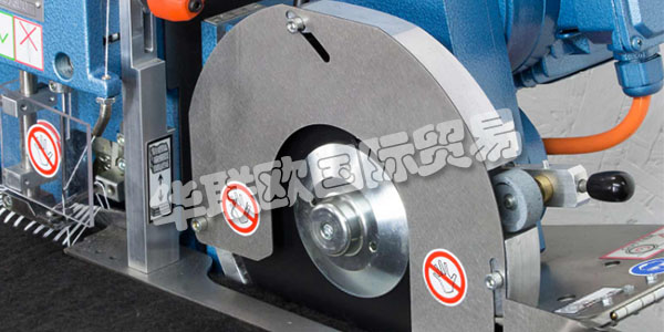 德國(guó)DOHLE主要產(chǎn)品：DOHLE縫紉機(jī)、包縫機(jī)、鏈?zhǔn)娇p紉機(jī)、立式縫紉機(jī)等。DOHLE GMBH&Co. KG的亞琛自1870年與高素質(zhì)的員工的專家為您的貨物在紡織品和地毯行業(yè)加盟的廣泛基礎(chǔ)的基礎(chǔ)。