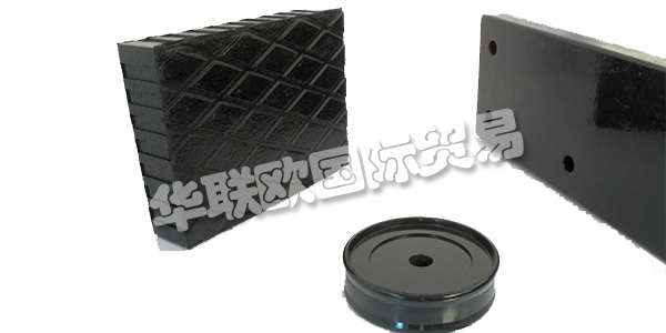 BARBIERI RUBBER的活動始于1967年，當(dāng)時Angelo Barbieri先生離開了Stranieri Gomma，在同一行業(yè)開展業(yè)務(wù)，并開始在他的車庫里生產(chǎn)帶有舊壓縮機的小型橡膠零件。