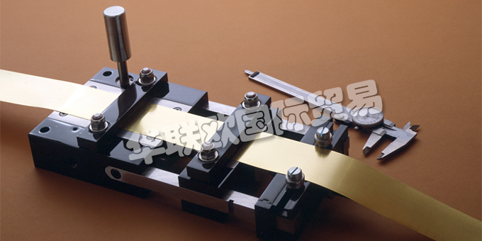 美國(guó)RAPID AIR公司的產(chǎn)品有：RAPID-AIR供料器、RAPID-AIR送料器、RAPID-AIR空氣送料器、空氣供給裝置、伺服供料器 矯直機(jī)、切割機(jī)、定長(zhǎng)切割機(jī)、線圈處理設(shè)備、刀具、電動(dòng)閥門、電動(dòng)執(zhí)行法閥。