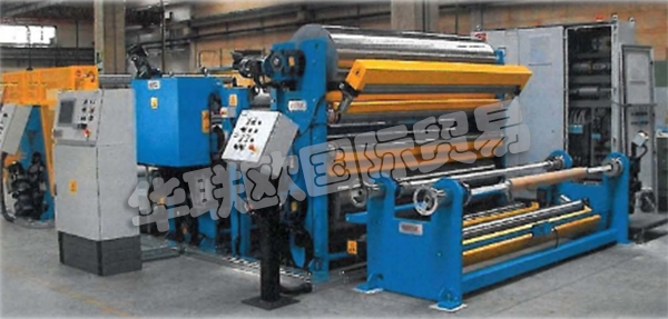 意大利COMERIO公司主要供應(yīng)：非織造布加工機(jī)器、熱粘合壓延機(jī)、實(shí)驗(yàn)室機(jī)器、特殊的高壓延機(jī)、超聲波壓延機(jī)、壓紋壓延機(jī)、熱軋系統(tǒng)、外圍鉆機(jī)缸、完整的熱粘合設(shè)備、橡膠加工機(jī)器、內(nèi)部混合機(jī)、混合機(jī)、圓筒研磨機(jī)、特殊壓光機(jī)，切割單元、自動絡(luò)筒機(jī)、完整壓光系統(tǒng))、飼料擠出機(jī)、壓光機(jī)、特殊壓光機(jī)、自動繞線機(jī)、壓花系統(tǒng)、用于壓延的成套設(shè)備。